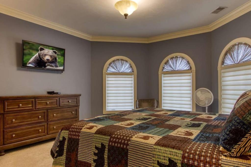 Mountain Bliss: Estate W/ Views~Firepit~Hot Tub~Gburg 5Min~3 Pools Villa Gatlinburg Exterior foto