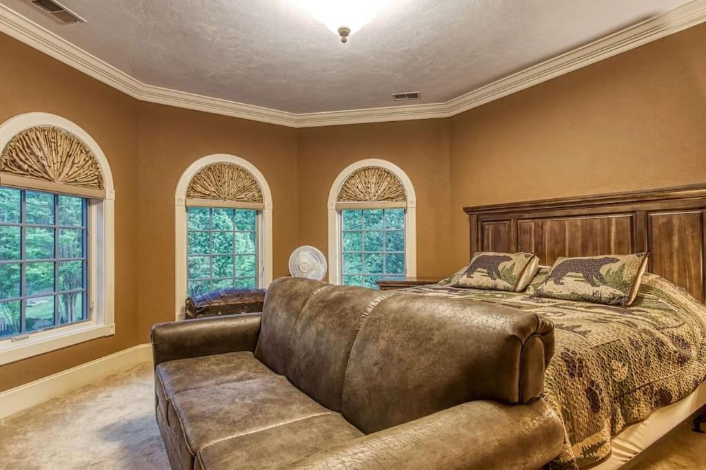 Mountain Bliss: Estate W/ Views~Firepit~Hot Tub~Gburg 5Min~3 Pools Villa Gatlinburg Exterior foto