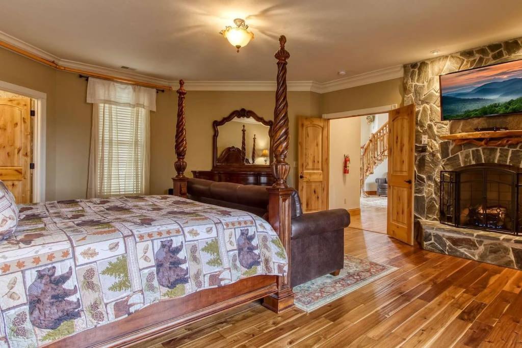 Mountain Bliss: Estate W/ Views~Firepit~Hot Tub~Gburg 5Min~3 Pools Villa Gatlinburg Exterior foto